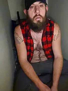 Snapshot of StruggleSnuggles chatting on January 2025 10:12:02 PM StruggleSnuggles online show from January 2025 10:12:02 PM