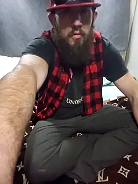 Snapshot of StruggleSnuggles chatting on March 2025 10:38:02 AM StruggleSnuggles online show from March 2025 10:38:02 AM