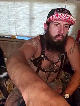 Snapshot of StruggleSnuggles chatting on November 2025 11:29:01 PM StruggleSnuggles online show from November 2025 11:29:01 PM