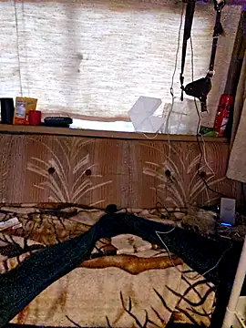 Snapshot of StruggleSnuggles chatting on November 2025 11:49:02 PM StruggleSnuggles online show from November 2025 11:49:02 PM