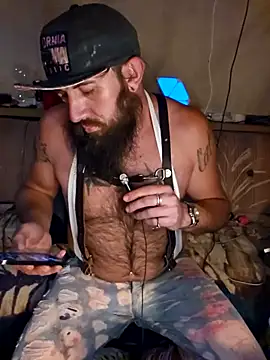 Snapshot of StruggleSnuggles chatting on November 2025 11:09:02 AM StruggleSnuggles online show from November 2025 11:09:02 AM