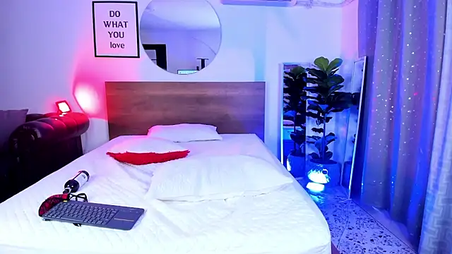 Snapshot of Brian-Ausslos chatting on March 2025 07:43:02 AM Brian-Ausslos online show from March 2025 07:43:02 AM