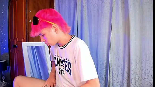 Snapshot of Brian-Ausslos chatting on March 2025 02:10:02 PM Brian-Ausslos online show from March 2025 02:10:02 PM