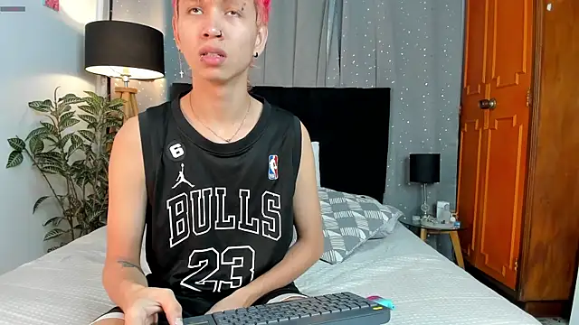 Snapshot of Brian-Ausslos chatting on March 2025 04:47:02 AM Brian-Ausslos online show from March 2025 04:47:02 AM