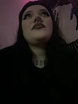 Snapshot of Gothicsiren chatting on December 2024 10:55:01 PM Gothicsiren online show from December 2024 10:55:01 PM