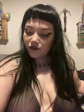 Snapshot of Gothicsiren chatting on January 2025 10:49:02 PM Gothicsiren online show from January 2025 10:49:02 PM