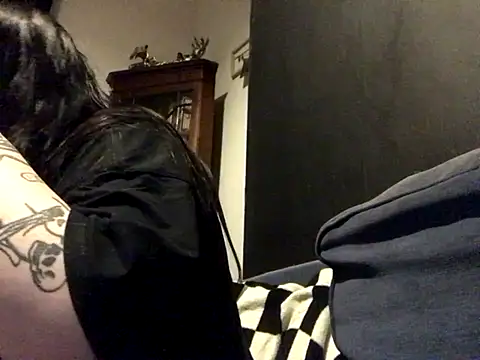 Snapshot of Gothicsiren chatting on September 2025 09:14:01 PM Gothicsiren online show from September 2025 09:14:01 PM