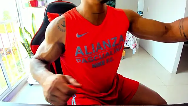 Adam Valenciia online show from November 2025 03:55:02 PM