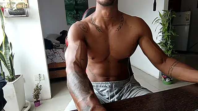 Adam Valenciia online show from April 2026 04:40:01 PM