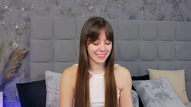 TheEmma online show from February 2025 12:37:01 PM