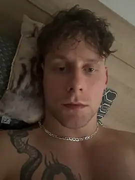 Snapshot of VADIAMP chatting on December 2024 10:58:01 AM VADIAMP online show from December 2024 10:58:01 AM