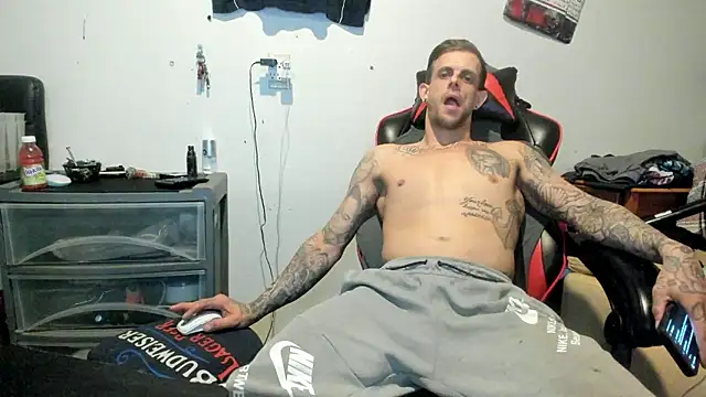 JamesMichael88 online show from March 2025 10:20:02 PM