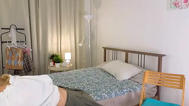 DaisyHearl online show from January 2025 05:11:02 AM