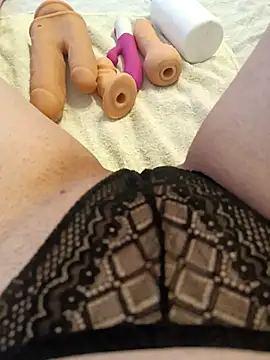 Snapshot of AnnalSV91 chatting on February 2025 03:41:02 PM AnnalSV91 online show from February 2025 03:41:02 PM