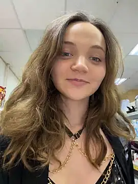 TheYourL online show from April 2026 09:37:02 PM