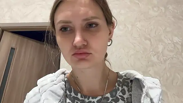 Snapshot of florianikaa chatting on October 2025 06:53:01 PM florianikaa online show from October 2025 06:53:01 PM