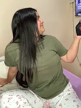 Snapshot of Misa-Amane- chatting on January 2025 04:52:01 AM Misa-Amane- online show from January 2025 04:52:01 AM