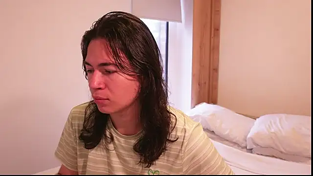 cute erelis  online show from June 2026 01:55:02 PM