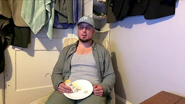 Snapshot of RickeyRidez chatting on October 2025 01:06:02 AM RickeyRidez online show from October 2025 01:06:02 AM