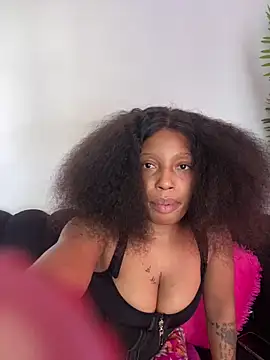 Snapshot of Thando04 chatting on January 2026 10:40:01 AM Thando04 online show from January 2026 10:40:01 AM