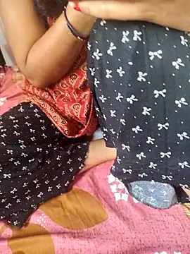 lovelygirl4567 online show from February 2026 05:06:02 AM