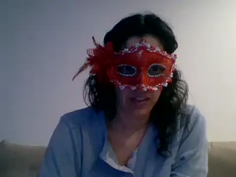 couple-tuga online show from February 2025 09:33:01 PM