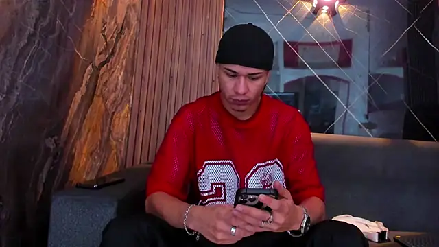 anyelo waller online show from September 2025 11:43:01 AM