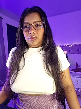 Snapshot of PaulaOrtiz_1 chatting on October 2025 12:57:02 PM PaulaOrtiz 1 online show from October 2025 12:57:02 PM