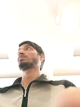 Snapshot of Tarun_0026 chatting on October 2025 06:10:01 AM Tarun 0026 online show from October 2025 06:10:01 AM