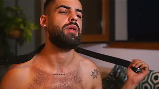 Snapshot of HairyRobxxx chatting on September 2025 03:28:01 AM HairyRobxxx online show from September 2025 03:28:01 AM