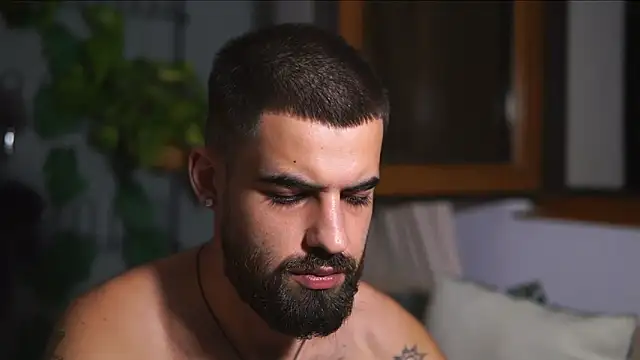 Snapshot of HairyRobxxx chatting on September 2025 11:48:01 PM HairyRobxxx online show from September 2025 11:48:01 PM