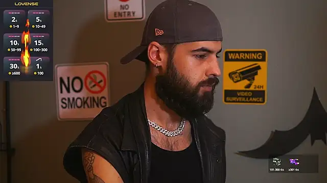 Snapshot of HairyRobxxx chatting on November 2025 04:10:02 PM HairyRobxxx online show from November 2025 04:10:02 PM