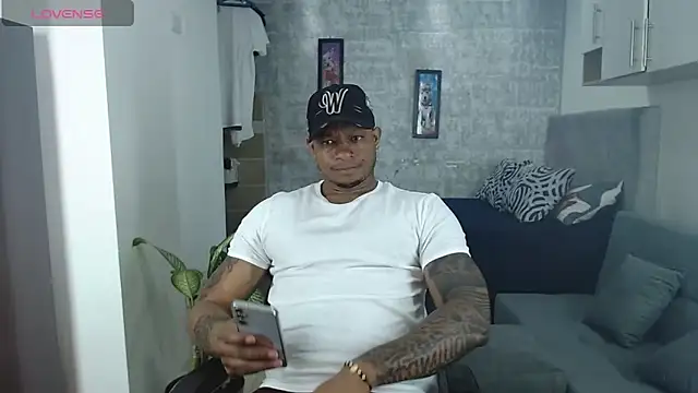 Snapshot of Josep_Ston chatting on September 2025 03:00:02 PM Josep Ston online show from September 2025 03:00:02 PM