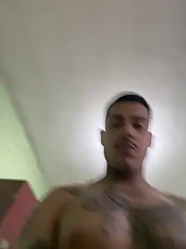 Snapshot of TiagopirocudoMG chatting on April 2026 05:20:02 PM TiagopirocudoMG online show from April 2026 05:20:02 PM