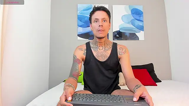 Emilio Wolf online show from January 2025 10:43:02 AM