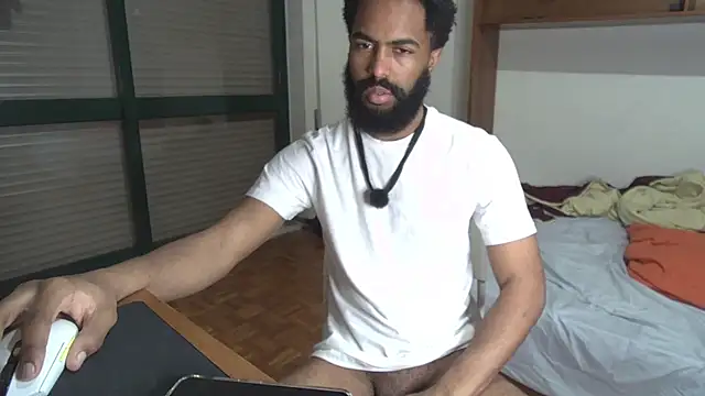 Snapshot of kevi_cocks chatting on April 2026 05:40:01 PM kevi cocks online show from April 2026 05:40:01 PM