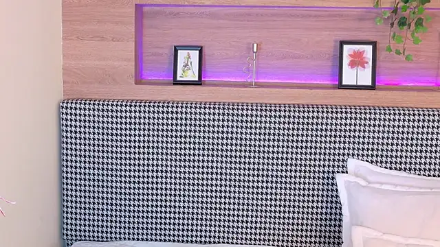 AbieHills online show from March 2025 11:28:02 AM