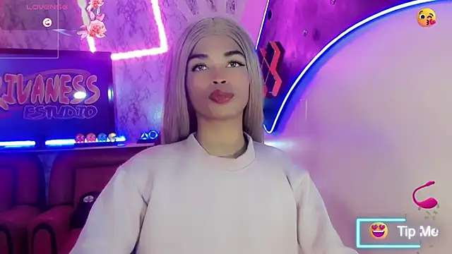 Snapshot of Gisele_fox chatting on February 2025 07:25:02 PM Gisele fox online show from February 2025 07:25:02 PM