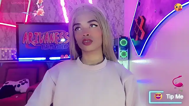 Snapshot of Gisele_fox chatting on February 2025 10:29:02 PM Gisele fox online show from February 2025 10:29:02 PM