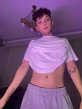 Snapshot of verici34 chatting on January 2025 08:57:01 PM verici34 online show from January 2025 08:57:01 PM