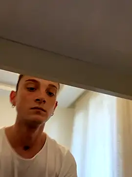 Snapshot of verici34 chatting on November 2025 08:05:01 AM verici34 online show from November 2025 08:05:01 AM