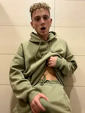 Snapshot of verici34 chatting on November 2025 08:17:01 AM verici34 online show from November 2025 08:17:01 AM