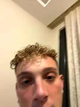 Snapshot of verici34 chatting on November 2025 10:57:02 PM verici34 online show from November 2025 10:57:02 PM