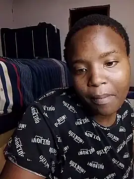 Snapshot of KMbesxxx chatting on December 2025 07:55:01 PM KMbesxxx online show from December 2025 07:55:01 PM