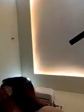 Snapshot of shreya1765 chatting on December 2025 08:56:02 AM shreya1765 online show from December 2025 08:56:02 AM