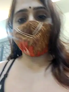 Snapshot of shreya1765 chatting on December 2025 03:44:02 AM shreya1765 online show from December 2025 03:44:02 AM