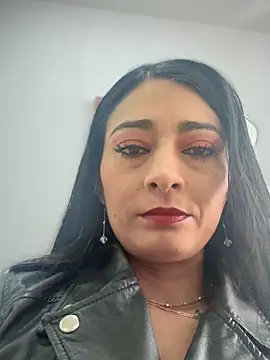 Snapshot of BELLA--26 chatting on November 2025 02:45:02 PM BELLA--26 online show from November 2025 02:45:02 PM