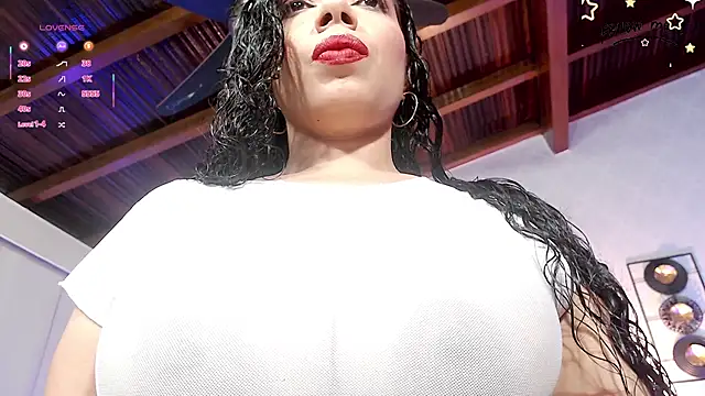 Snapshot of harper_ziu chatting on November 2025 12:11:01 PM harper ziu online show from November 2025 12:11:01 PM