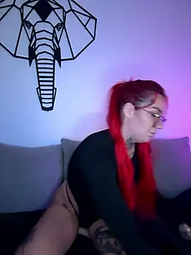 Mia-Fuchs online show from September 2025 05:34:02 AM