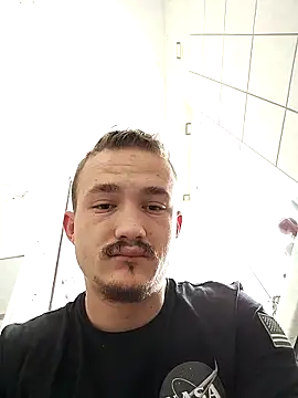 frankthefuck69 online show from February 2026 12:37:01 PM